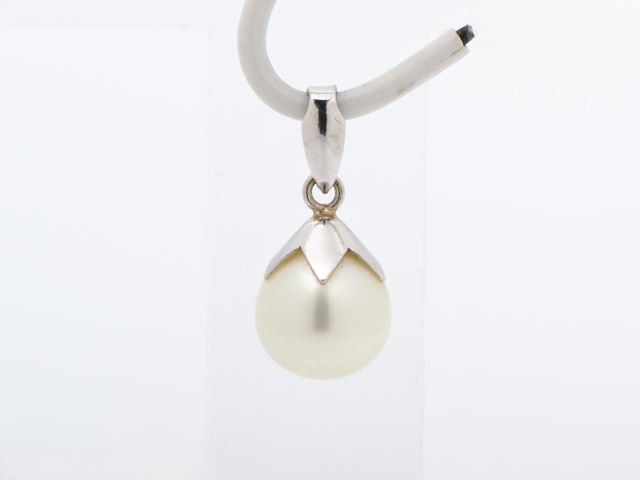 パールトップ　ｋ１８ＷＧ／０．８ｇ