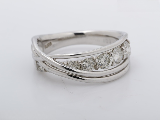 リング　Ｐｔ９００／ダイヤ１．００ｃｔ／７．８ｇ