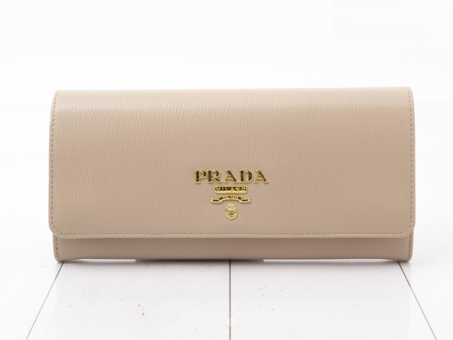 その他ライン　バッグ・財布　ほぼ未使用　チェーンウォレット　ヴィッテロムーブ