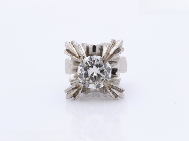 ネクタイピン　Ｐｔ９００／１．９ｇ　Ｄ０．３５ｃｔ