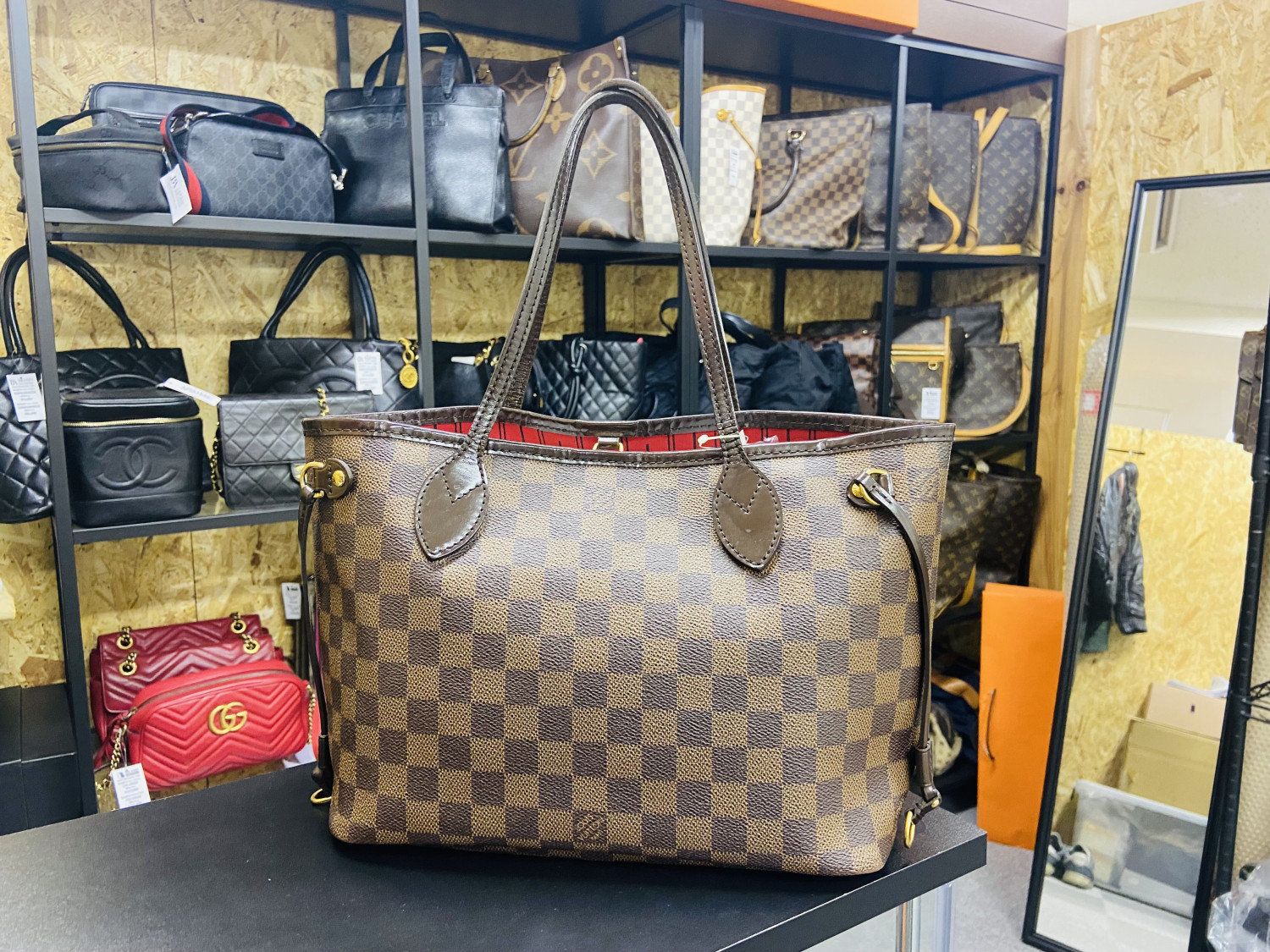 LOUIS VUITTON Damier N51109 Neverful PM Handbag